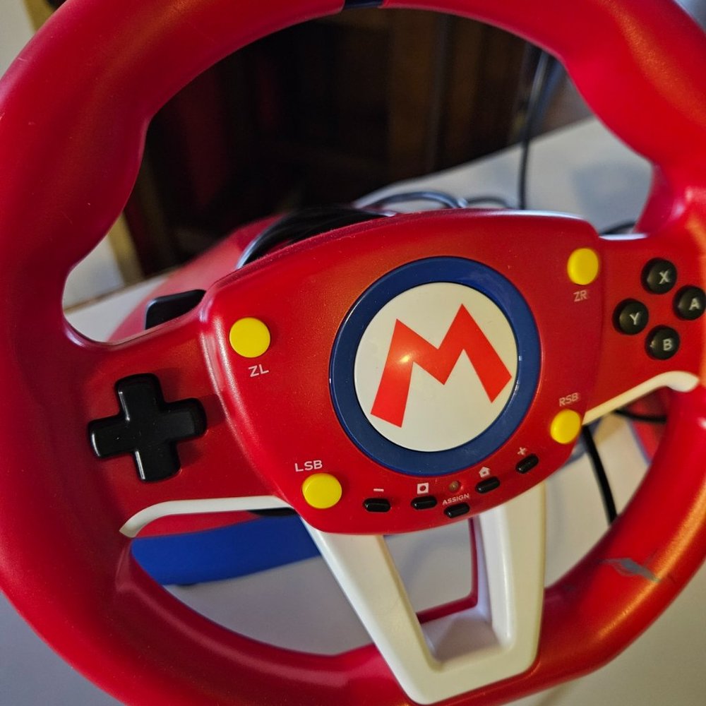 Hori NSW-204U Mario Kart Racing Wheel Pro Mini for Nintendo Switch